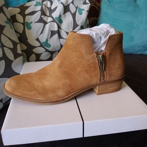 Dolce Vita genuine suede ankle boots brand new!!